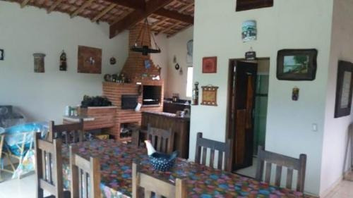 Imagem 10 de 13 de Ótima Chácara Na Praia, 2 Casas, Piscina, 6 Quartos