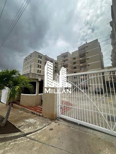 Se Alquila Apartamento En El Conjunto Residencial Calas Suite I