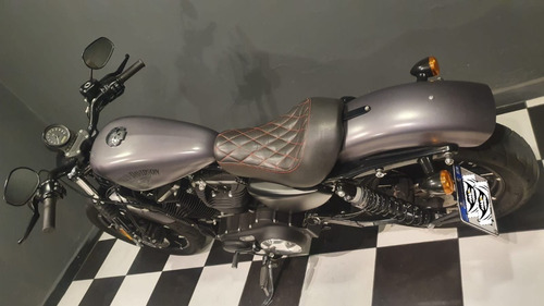 Imagen 13 de 15 de Harley Davidson 883 Iron