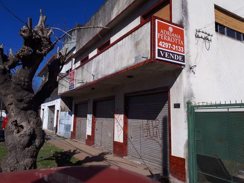 3 Locales , Galpon + Vivienda En 1ºpiso