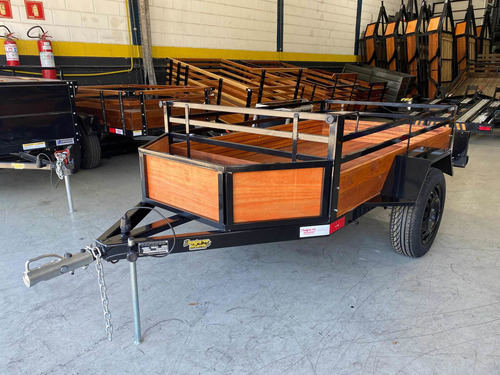 Imagem 5 de 12 de Carretinha Fazendinha Com Bau 2.00 X 1.20 X 40 - Carreta 0km