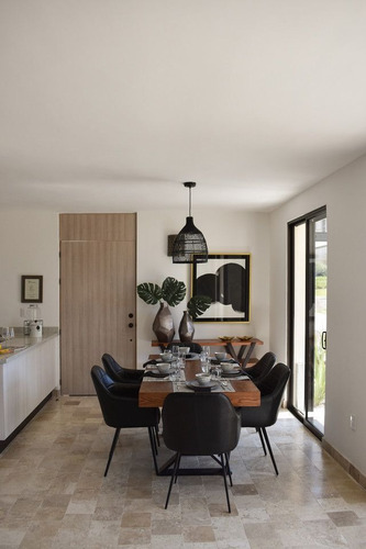 Imagen 3 de 30 de Casa Con Roof Garden