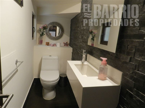 Imagen 10 de 24 de Espectacular Casa En Venta De 4 Dorm. En Colina