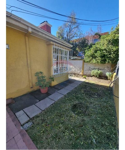 Venta De Casa Con Amplio Terreno