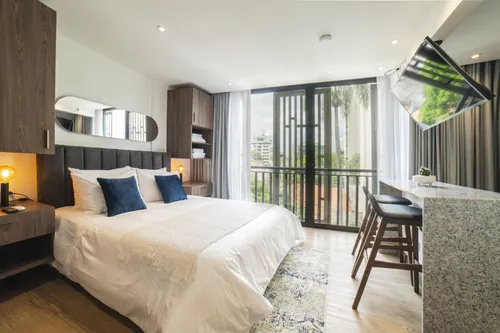 Edificio En Venta En Centenario. Cod V11480