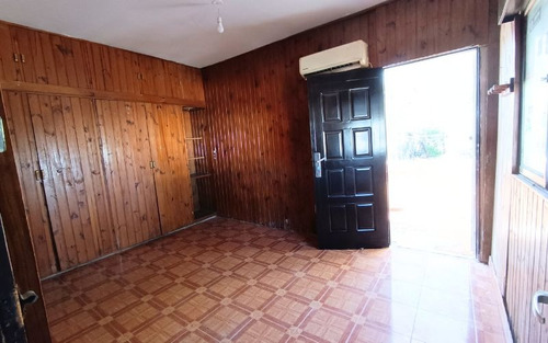 Casa En Venta En La Teja - Pueblo Victoria | 2 Plantas | 2 Dormitorios | Con Garaje | Patio Con Parrillero| Acepta Banco