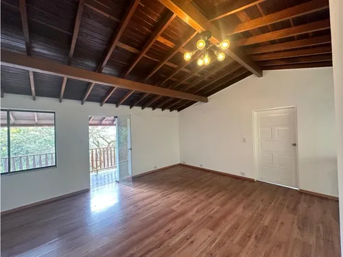 Casa En Arriendo En Rionegro Vía Santa Elena