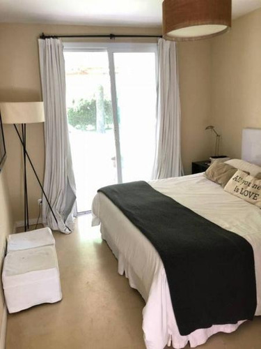 Venta De Excelente Casa Con Muy Buen Jardin