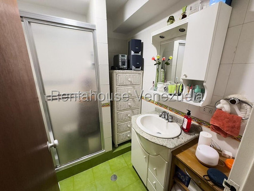 Sb Amplio Y Comodo Apartamento Con Bella Vista Y Excelente Ubicación.sin Fallas En Los Servicios