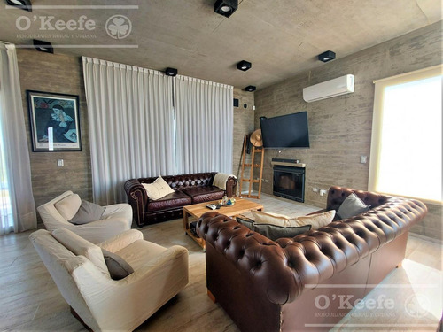 Imagen 7 de 30 de Impecable Casa En Venta De Cuatro Dormitorios Con Piscina En Pueblos Del Plata, Barrio Magallanes
