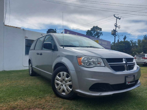 Imagen 7 de 13 de Dodge Grand Caravan 2018 5p Se V6/3.6 Aut