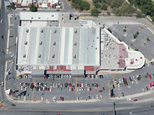 Local Comercial En Guadalupe En Plaza Comercial