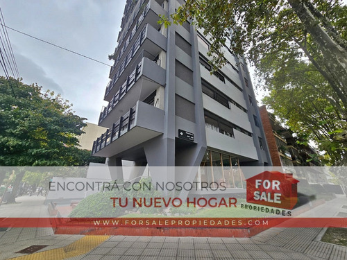 Extraordinario Piso De 3 Ambientes Con Dependencia, Cochera Y Balcón