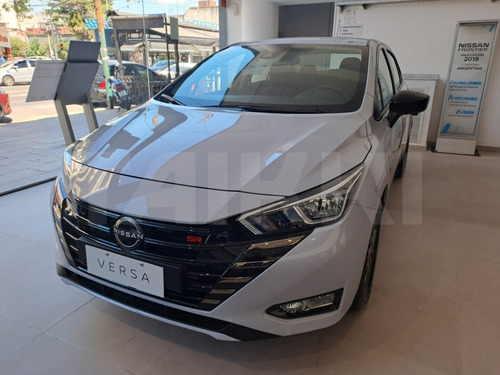 Nissan Versa 1.6 Sr Cvt
