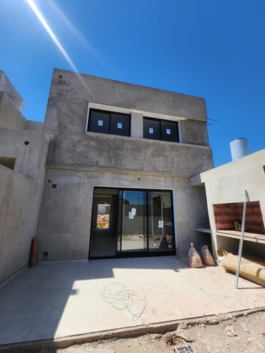 Duplex En Housing Florento, Jardín Espinosa.