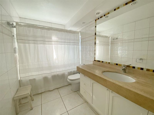 Departamento En Venta De 3 Dorm. En Vitacura