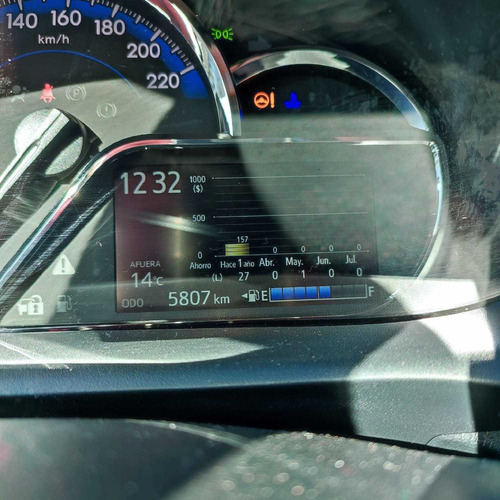 Imagen 10 de 11 de Toyota Yaris 2021 1.5 107cv Xls 5 P