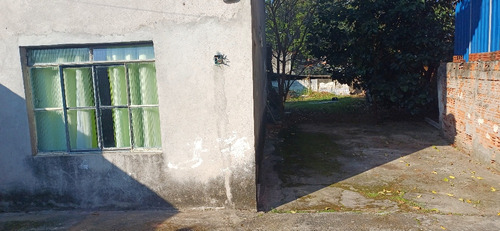 Sobrado À Venda Com Amplo Terreno!