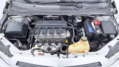 Imagen 20 de 21 de Chevrolet Onix 1.4 Lt Mt 98cv - 187215