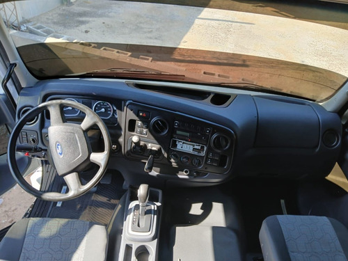 Ford Cargo 1723 43 4x2 Cd Amt Chasis Con Cabina Dormitorio