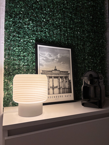 Lámpara Velador Diseño 3d Minimalista Moderno Gris Blanco Cálido