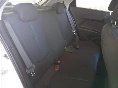 Hyundai HB20X 1.6 16V STYLE FLEX 4P MANUAL