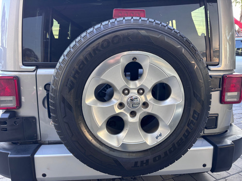 Jeep Wrangler 3.6 Unlimited Sahara V6 4x4 At