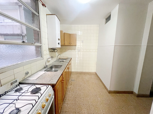 Venta De Departamento De 2 Dormitorios En Zona Centro