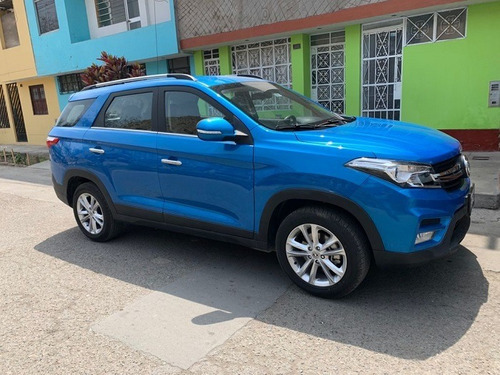 Imagen 7 de 8 de Alquiler De Camionetas Suv Automáticas Y Mecánicas