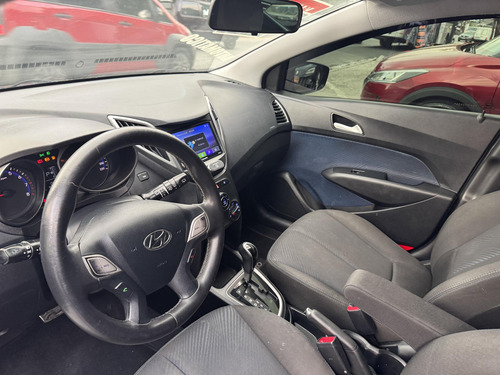 Hyundai HB20X HB20X Style 1.6 Flex 16V Aut.