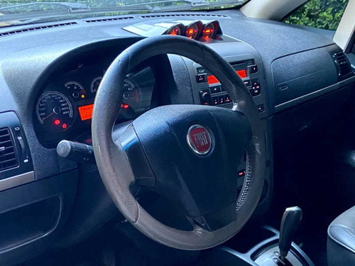 Imagem 7 de 15 de Fiat Fiat Idea Adventure Dual 2012
