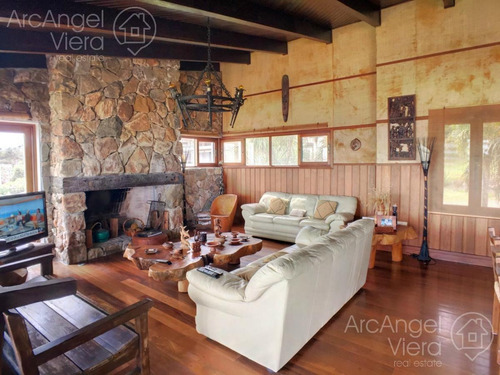 Casa Con Piscina Vista Al Mar En Punta Ballena En Alquiler Venta