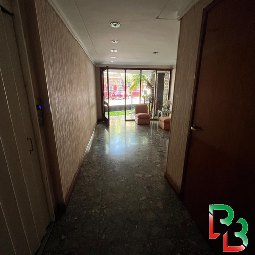 Bernal Centro - Vende Depto 3 Ambientes Con Coch Y Baulera