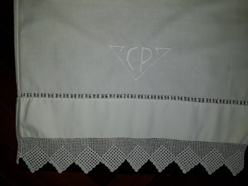 Imagen 7 de 7 de Antigua Funda Almohada Larga Bordada Mano Vainillas Crochet