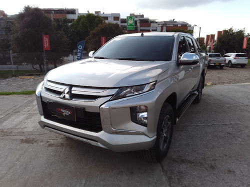 Mitsubishi L200 Triton 2.500cc Automática Diésel 4x4