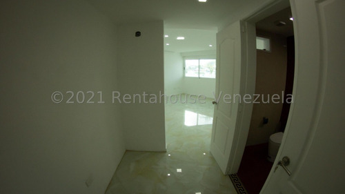 Imagen 8 de 17 de Casa En Venta En Cumbres De Curumo