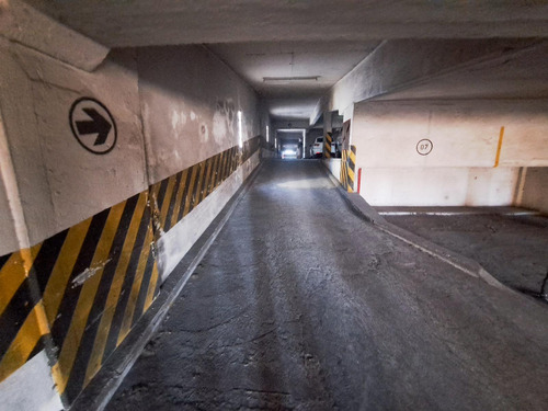 Cochera En Venta A Metros Municipalidad Bolívar Y Bv San Juan Nueva Cordoba