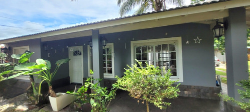 Venta Hermosa Casa Con Dos Lotes Pileta Gas Natural San Bernardo