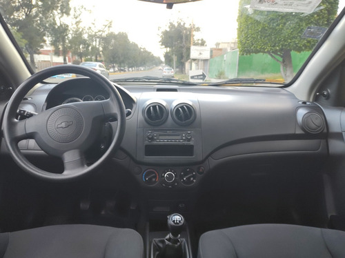 Imagen 10 de 13 de Chevrolet Aveo 2017