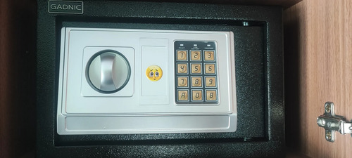 3031198504