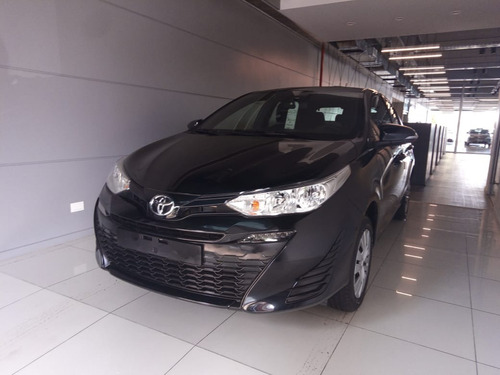 Toyota Yaris Xs Mt Hatchback