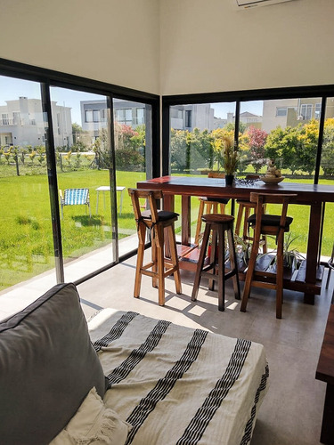 Imagen 3 de 10 de Alquiler Anual Casa 5 Ambientes, En Los Talas Canning