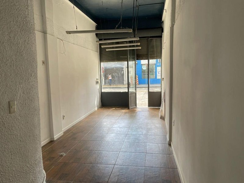 Alquiler Local Comercial Av. Rivera, Pocitos / Villa Dolores