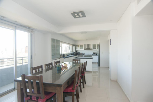 Departamento Triplex Con Cuatro Cocheras Y Parrilla Privada - Quilmes