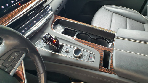 Cadillac Escalade Esv (version Larga) 2023
