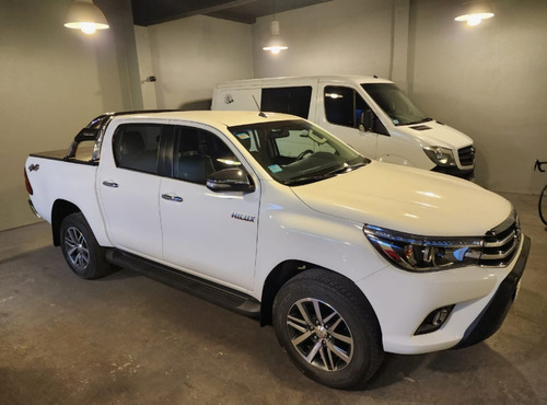 Toyota Hilux 2.8 Cd Srx 177cv 4x4