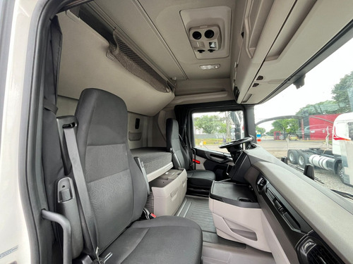 Caminhão Scania S 560 Branco 6x4 2024 540 Traçado R540 R560