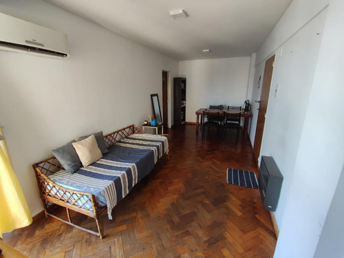 Imagen 2 de 8 de Venta Amplio Dpto De Un Dormitorio.