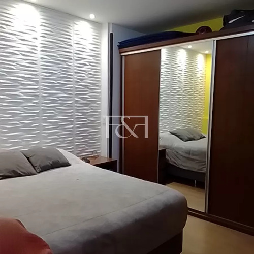 Venta Casa 5 Dormitorios Con Garage En Tres Cruces