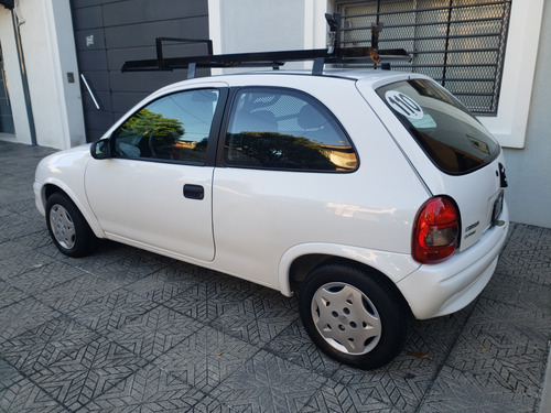 Imagen 7 de 17 de Chevrolet Corsa 2010 1.4 Cargo